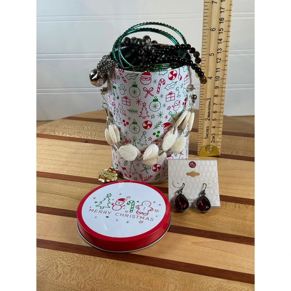 Christmas Tin With Jewelry Bangles Necklace‎ Earrings Brooch